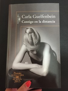 Contigo en la distancia